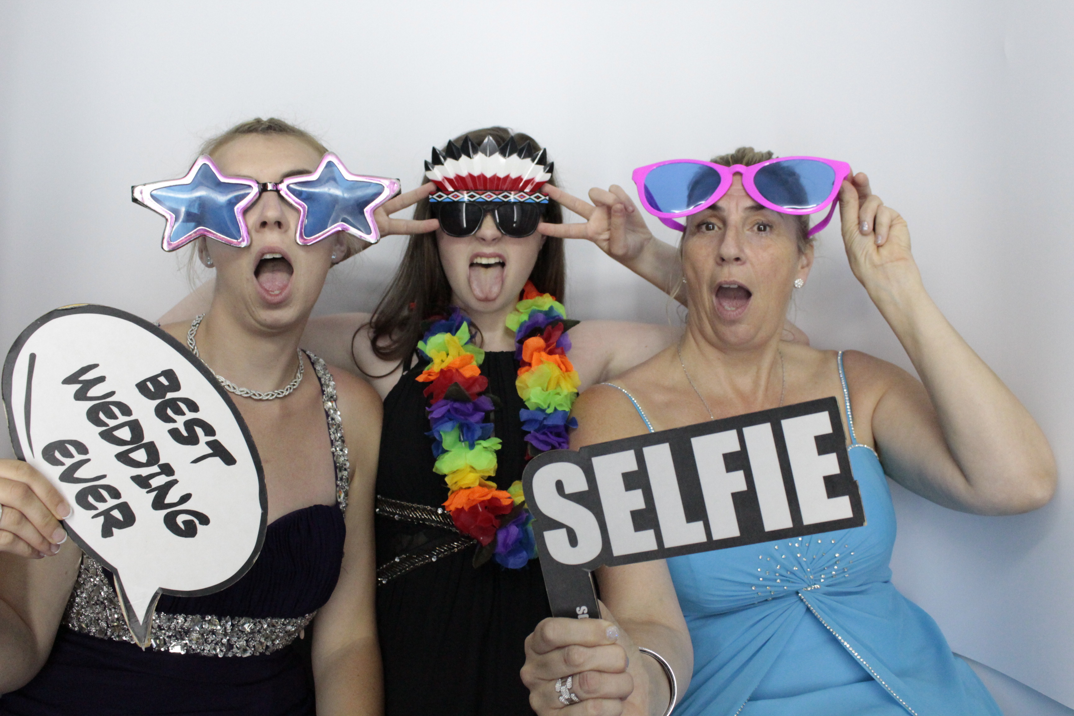 Matt and Kay's Wedding | View more photos from the event at gallery.myphotoboothexperience.co.uk/u/MyPhotoBoothExperienceLtd/Matt-and-Kays-Wedding